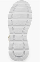 Load image into Gallery viewer, Creed Sneaker