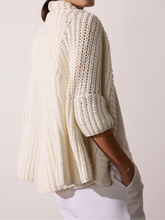 Load image into Gallery viewer, The Fida Shrug