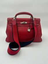 Load image into Gallery viewer, Hermès Red Kelly Casaque Togo 35