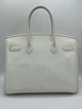 Load image into Gallery viewer, This Hermès Birkin 30 White Epson