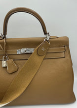 Load image into Gallery viewer, Hermès 35 Alezan Beige Togo Kelly