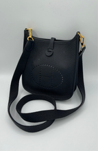 Load image into Gallery viewer, Hermès Evelyne tpm black