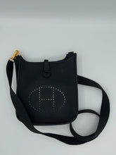 Load image into Gallery viewer, Hermès Evelyne tpm black