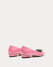 Load image into Gallery viewer, Midge Flat Crinkled Patent Leather Pink
