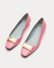 Load image into Gallery viewer, Midge Flat Crinkled Patent Leather Pink