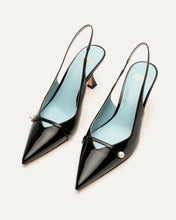 Load image into Gallery viewer, Vivian Pearl Pump Soft Patent Leather Black