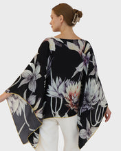 Load image into Gallery viewer, Dahlia Cashmere Printed Poncho