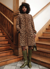 Load image into Gallery viewer, Dame Faux Fur Leopard Coat