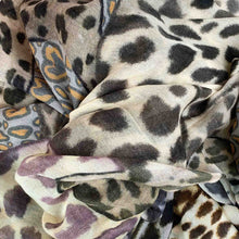 Load image into Gallery viewer, Leo Jungle Cashmere Scarf