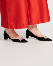 Load image into Gallery viewer, Paula Mini Block Heel Velvet Pump