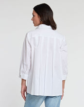 Load image into Gallery viewer, Sara 3/4 Sleeve Shirt
