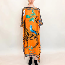 Load image into Gallery viewer, Venice Leo Silk Tunic