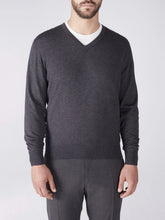 Load image into Gallery viewer, Donald V-neck Superfine