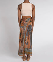 Load image into Gallery viewer, The Rabbits and the Elephant Pareo