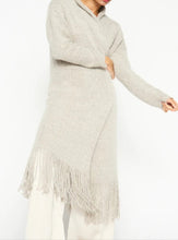 Load image into Gallery viewer, Thela Fringe Duster