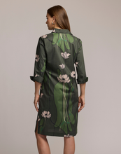 Load image into Gallery viewer, Charlotte 3/4 Sleeve Poppy Print Dress

