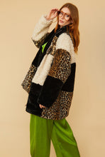 Load image into Gallery viewer, Shearling and Leopard Print Check Coat
