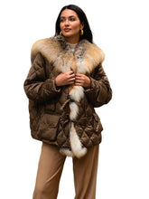 Load image into Gallery viewer, Short Down Jacket with Sailor Fox Collar
