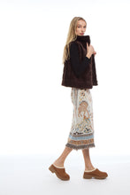 Load image into Gallery viewer, Lauren Crop Faux Fur Vest
