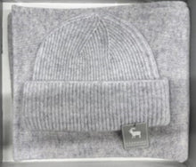 Load image into Gallery viewer, Cashmere Hat &amp; Scarf Set

