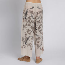 Load image into Gallery viewer, Zouyu, Cry The Deer Simple Silk Trousers
