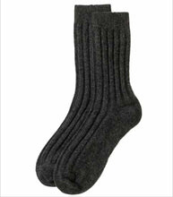 Load image into Gallery viewer, Men&#39;s Cashmere Ribbed Socks
