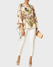 Load image into Gallery viewer, Cashmere Printed Poncho Pink Birds
