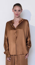 Load image into Gallery viewer, Armede Band Collar Blouse in 100% Silk Sateen
